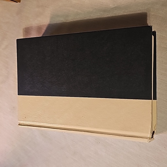 Great Lion of God book - Picture 2 of 6